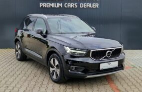 VOLVO XC 40 T5 / Plug-In Hybrid / Panoramic / Bord digital / Faruri LED / Extragarantie