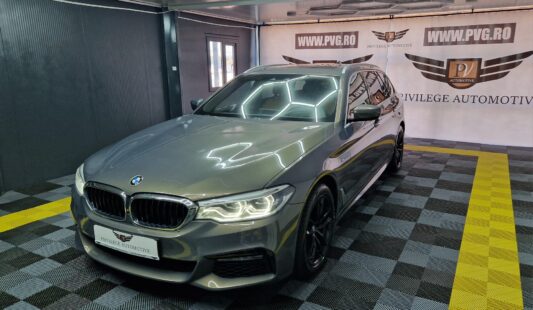 BMW 530d/xDrive/M-Pack/Panoramic/HUD/Bord digital/LED/Harman Kardon