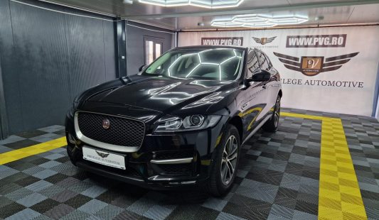 JAGUAR F-PACE/ 20d AWD/ R-SPORT/ Ingenium Edition/ 180 CP/Suspensie reglabila/Bord digital