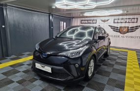 TOYOTA CH-R /1.8 HYBRID/ CVT STYLE/ 122 CP/Incalzire scaune/Park assist/LED