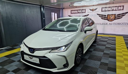 TOYOTA COROLLA/Hybrid/Automat/LED/Lane assist/Incalzire scaune/Istoric