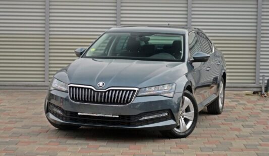 Skoda Superb Combi 1.4 TSI PHEV Ambition