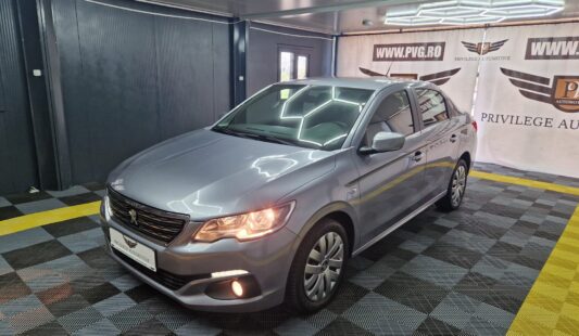 Peugeot 301 1.5 BlueHDI FAP Allure