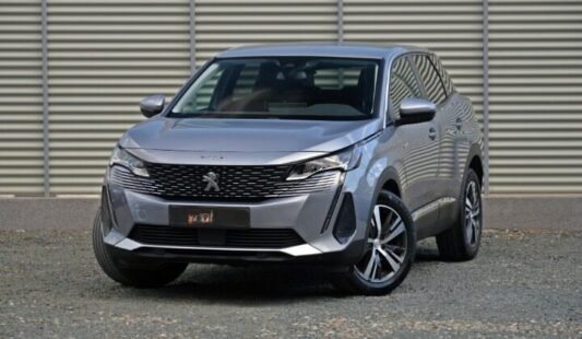 Peugeot 3008 1.5 BlueHDI 130 EAT8 Allure Pack