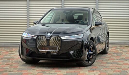 BMW iX xDrive40