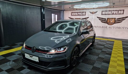 Volkswagen Golf GTI TCR 2.0 TSI OPF DSG